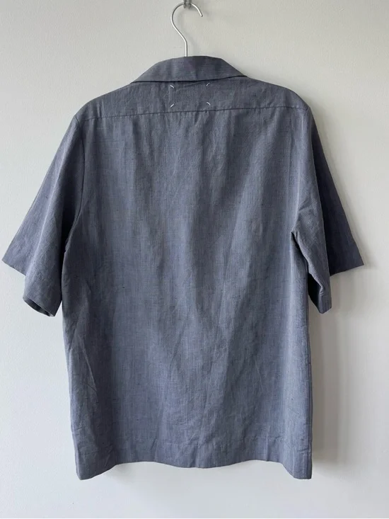 Maison Margiela Men’s Blue/Gray Linen Short Sleeve Tab Collar Shirt - Size 39 - Picture 2 of 8
